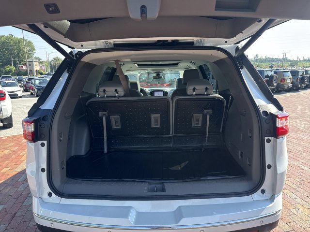Used 2021 Chevrolet Traverse Premier w/ LPO, Floor Liner Package AWD/4WD image 28