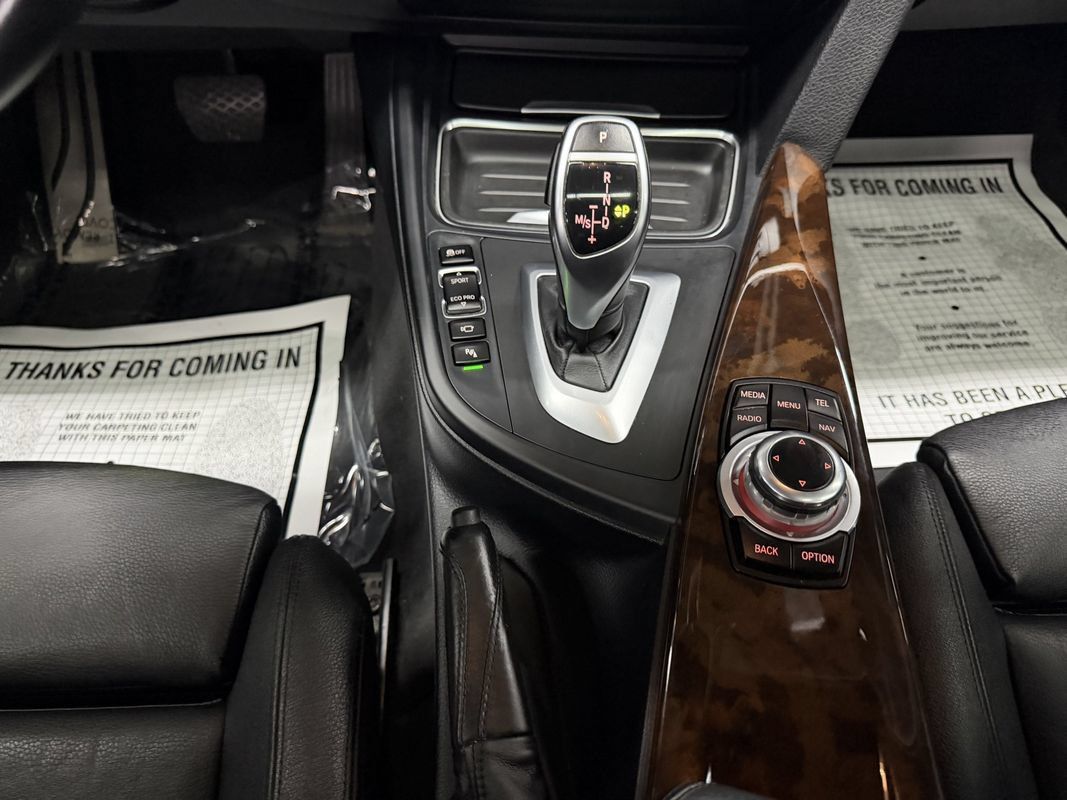 Used 2013 BMW 335i xDrive Sedan AWD/4WD image 39