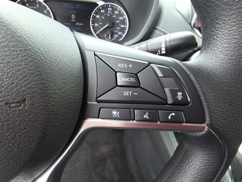 Used 2024 Nissan Sentra SV image 19