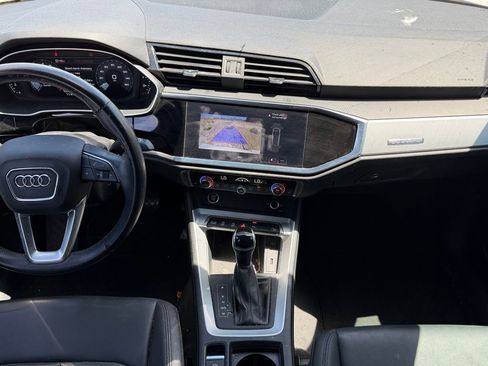 Used 2021 Audi Q3 2.0T Premium image 9