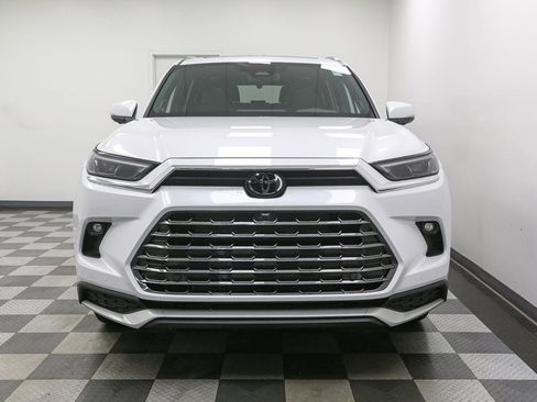New 2026 Toyota Grand Highlander AWD Hybrid image 3