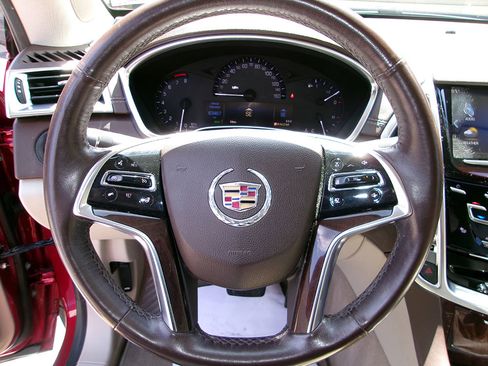 Used 2015 Cadillac SRX Luxury AWD/4WD image 17