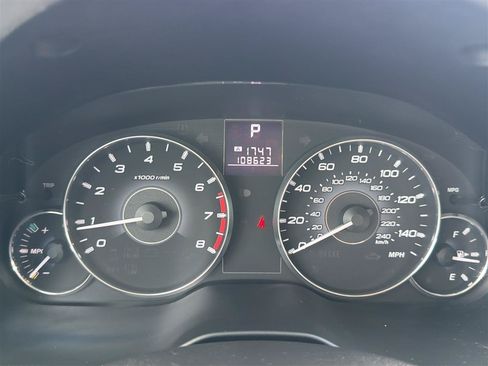 Used 2012 Subaru Outback 2.5i Premium AWD/4WD image 20