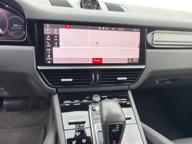 Used 2020 Porsche Cayenne AWD/4WD image 32