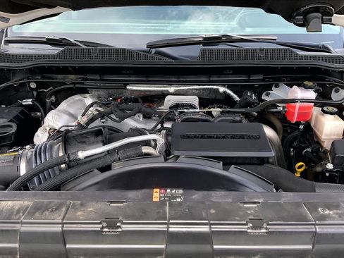 Used 2025 Chevrolet Silverado 3500 LT w/ Safety Package AWD/4WD image 31
