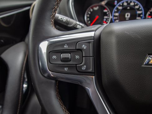 Used 2023 Chevrolet Blazer Premier FWD image 22