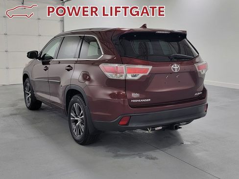 Used 2016 Toyota Highlander XLE image 7