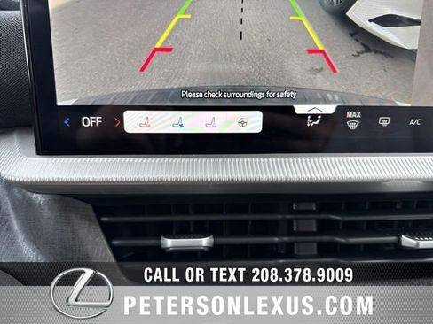 Used 2025 Ford Explorer Platinum w/ Ultimate Package image 14