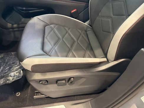 New 2026 Volkswagen Atlas Peak Edition image 18