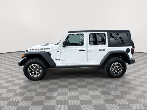 Used 2024 Jeep Wrangler Unlimited Rubicon AWD/4WD image 7