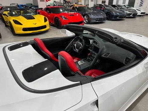 Used 2019 Chevrolet Corvette Stingray Convertible w/ 1LT RWD image 21