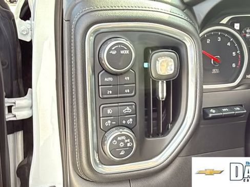 Used 2021 Chevrolet Silverado 1500 LTZ w/ LTZ Premium Package AWD/4WD image 16