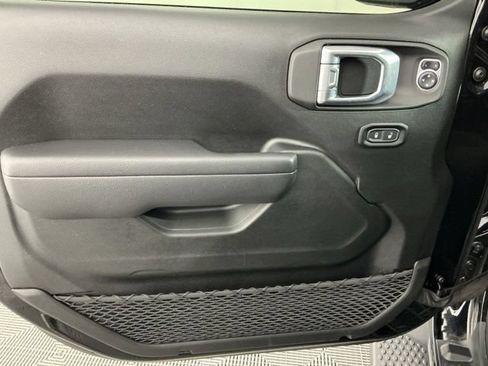 Used 2024 Jeep Wrangler Unlimited Sport AWD/4WD image 7
