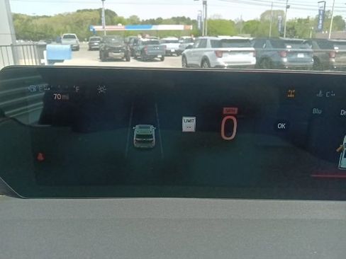 New 2026 Ford Expedition Tremor image 21