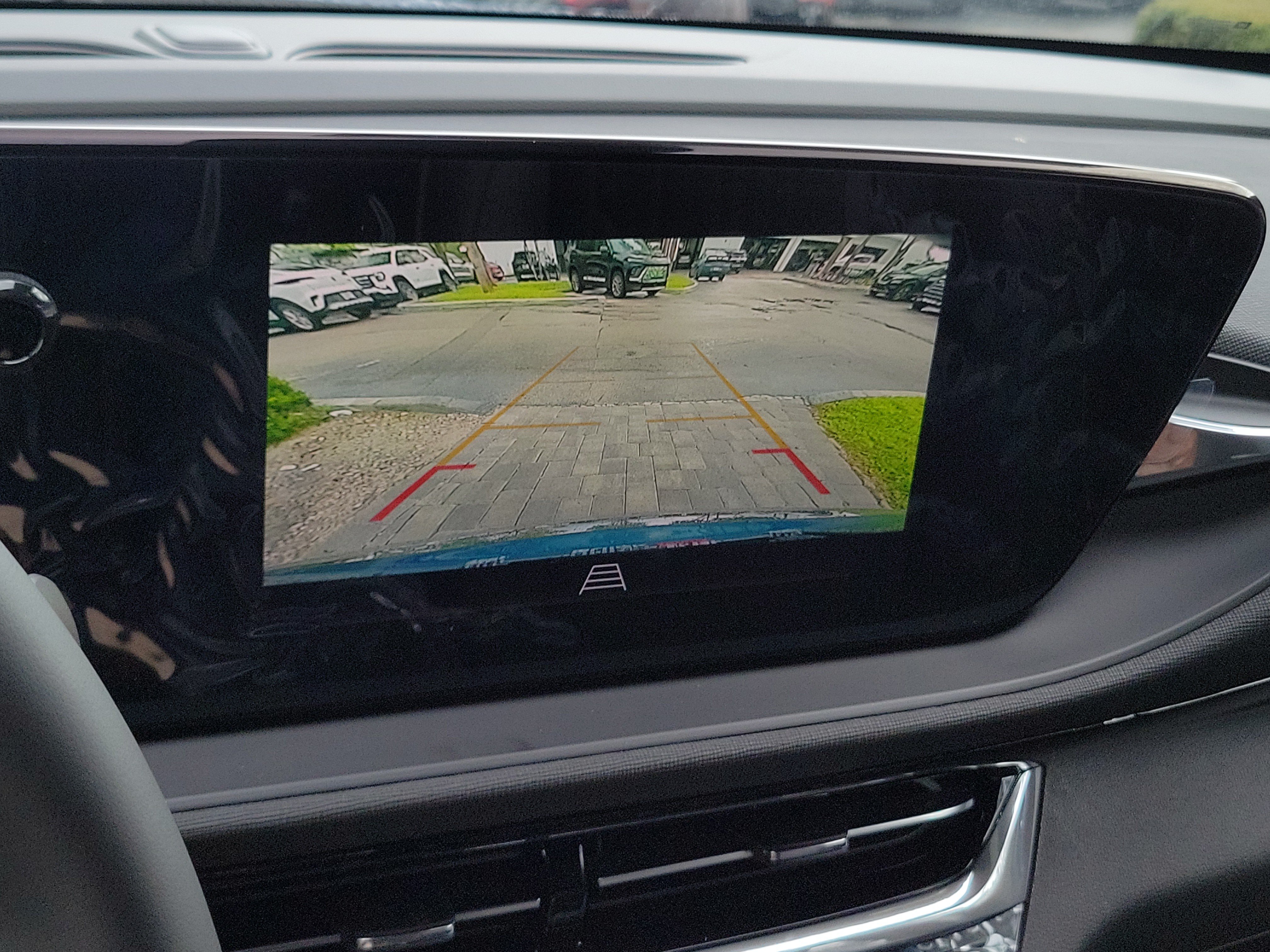 New 2026 Buick Envista Sport Touring FWD image 28