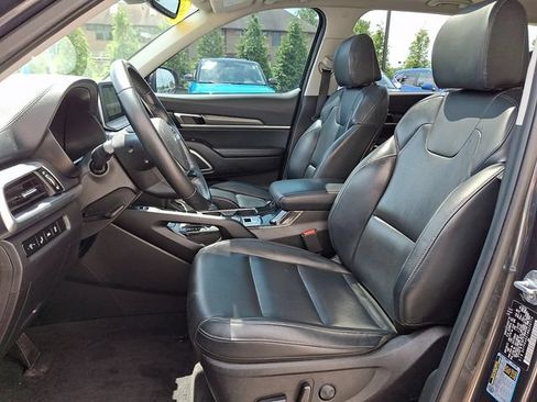 Used 2022 Kia Telluride S FWD image 14