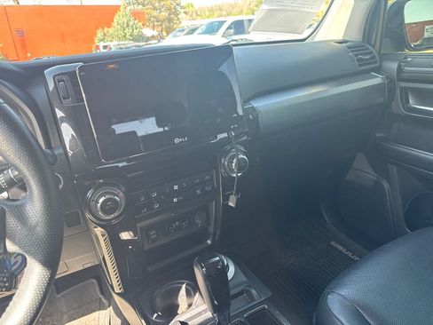 Used 2019 Toyota 4Runner Limited image 12