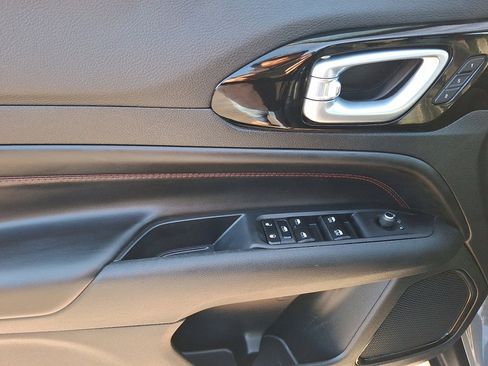 Certified 2023 Jeep Compass Trailhawk w/ Trailhawk Elite Group image 22