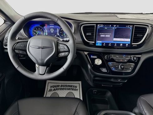 New 2026 Chrysler Pacifica Select w/ S Appearance Package FWD image 21