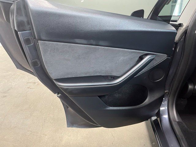 Used 2023 Tesla Model Y Long Range AWD/4WD image 20