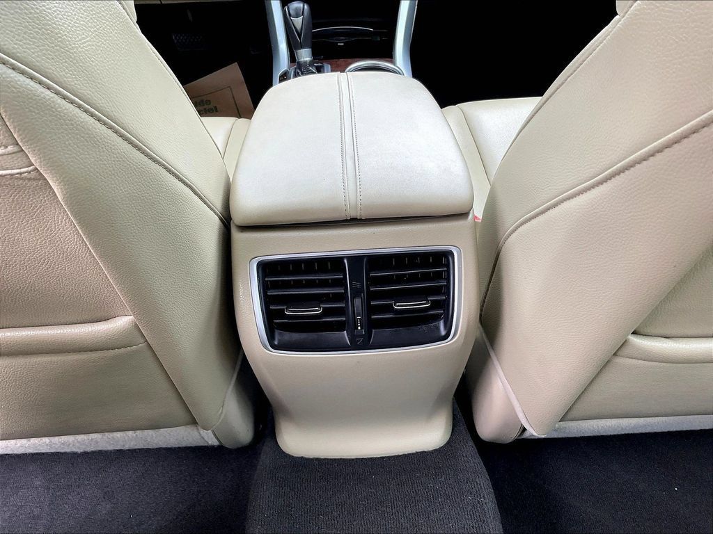 Used 2020 Acura TLX FWD image 10