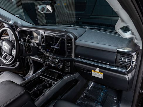 Used 2026 Ford F450 Lariat image 27