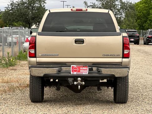 Used 2004 Chevrolet Silverado 2500 LS RWD image 8