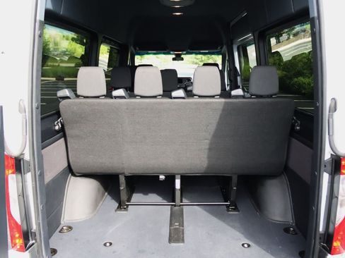 Used 2024 Mercedes-Benz Sprinter 2500 image 42