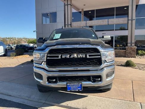 Used 2022 RAM 3500 Tradesman w/ Chrome Appearance Group AWD/4WD image 2