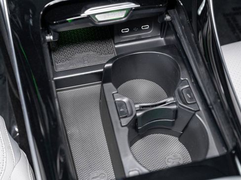 New 2026 Mercedes-Benz C 300 Sedan image 23