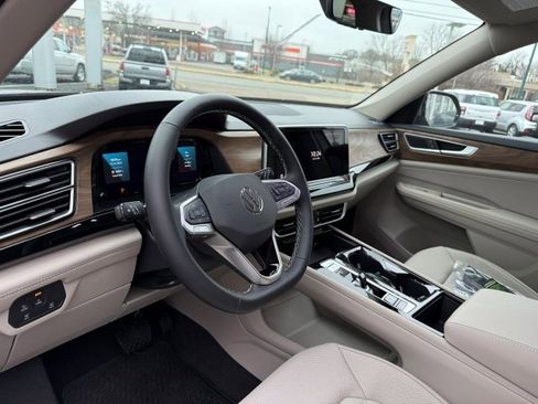 New 2026 Volkswagen Atlas SE image 9