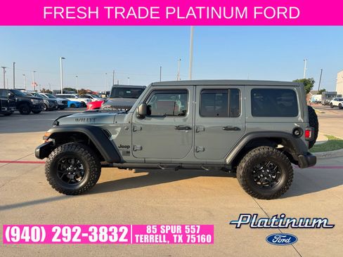 Used 2025 Jeep Wrangler Unlimited Sport AWD/4WD image 5