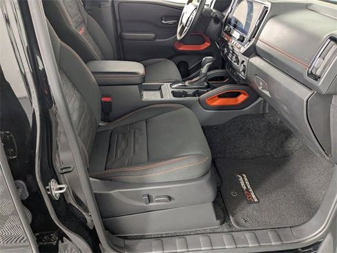 Used 2025 Nissan Frontier PRO-4X w/ Tow Package image 32