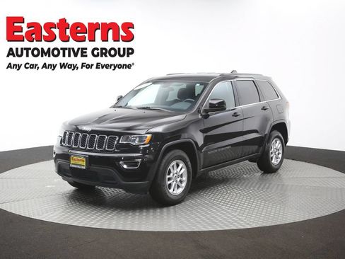Used 2018 Jeep Grand Cherokee Laredo RWD image 56