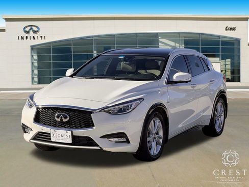 Used 2019 INFINITI QX30 w/ Cargo Package image 7