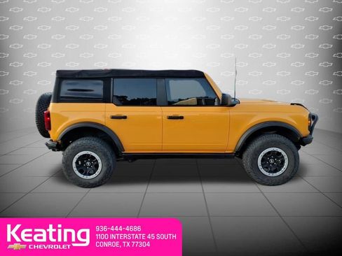 Used 2022 Ford Bronco 4-Door AWD/4WD image 4