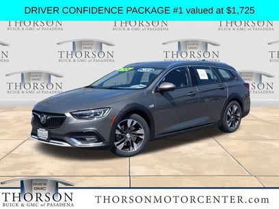 Used 2018 Buick Regal Essence w/ Driver Confidence Package #1
