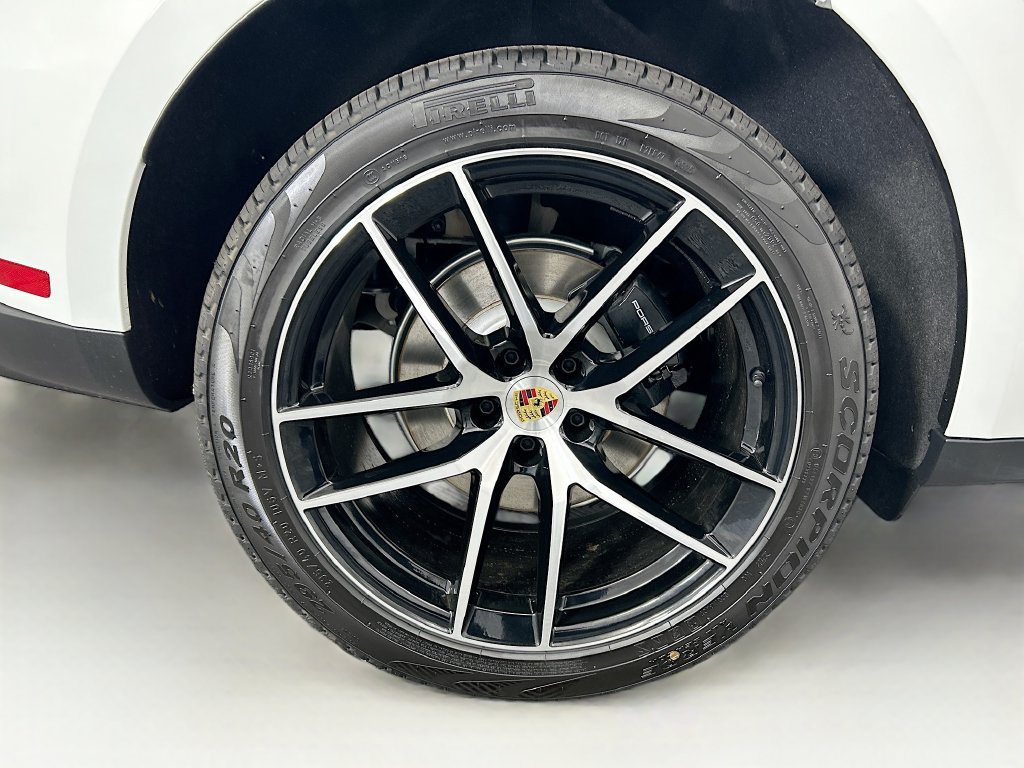 Used 2026 Porsche Macan AWD/4WD image 34