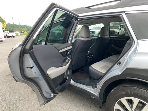 Used 2023 Subaru Outback Premium AWD/4WD image 24