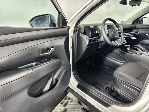 New 2026 Hyundai Tucson SE image 11