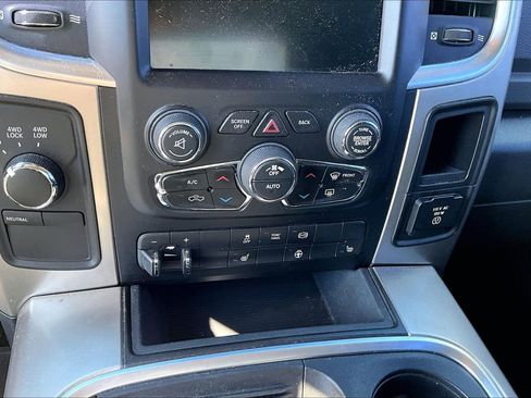 Used 2017 RAM 3500 Big Horn image 16