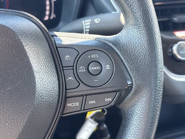 Used 2026 Toyota Corolla LE FWD image 28