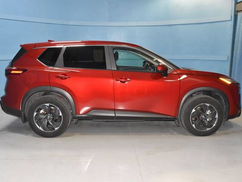 Certified 2026 Nissan Rogue SV AWD/4WD image 20