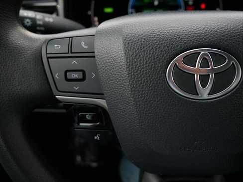 Certified 2025 Toyota Camry LE image 27