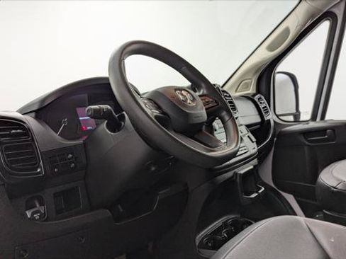 Used 2024 RAM ProMaster 2500 w/ Convenience Group FWD image 22