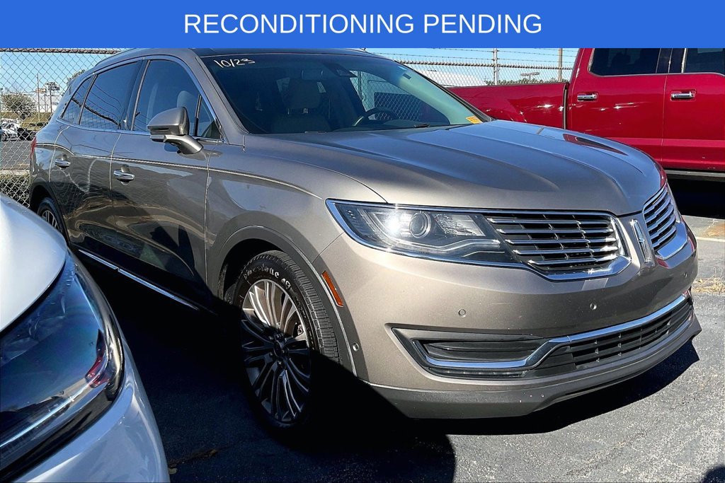 Used 2016 Lincoln MKX Reserve w/ Technology Package FWD image 1