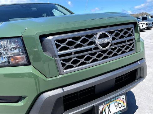 Used 2022 Nissan Frontier SV w/ Technology Package RWD image 33