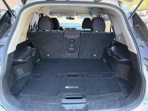 Used 2017 Nissan Rogue S w/ S Appearance Package AWD/4WD image 28
