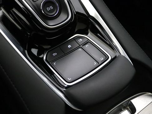 Used 2024 Acura RDX SH-AWD image 25