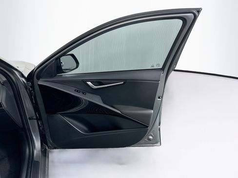 Used 2023 Kia Niro EX FWD image 33